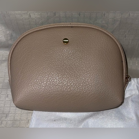 Vegan Leather Handbag & Cosmetic Bag 2-Piece Set - Picture 10 of 14